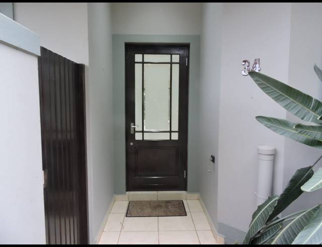 2 BEDROOM TOWNHOUSE TO LET IN SIMBITHI ECO ESTATE